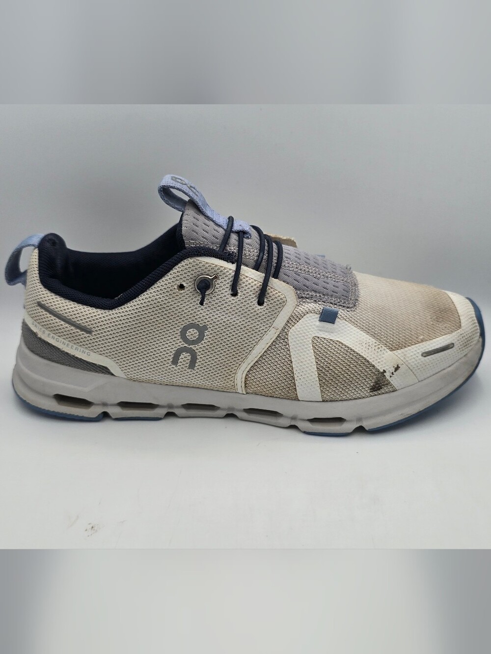 On Cloud® Cloud 5 Running Shoes in Heather/Fossil 5y Womens 6.5